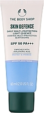 Multischützende Gesichtsessenz - The Body Shop Skin Defence Daily Multi-protection Light Essence SPF 50+ PA++++ — Bild N1