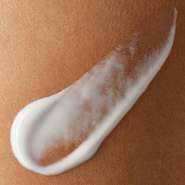 Verwöhnende Körpermilch für trockene Haut - NIVEA Smooth Sensation Body Soft Milk — Bild N7