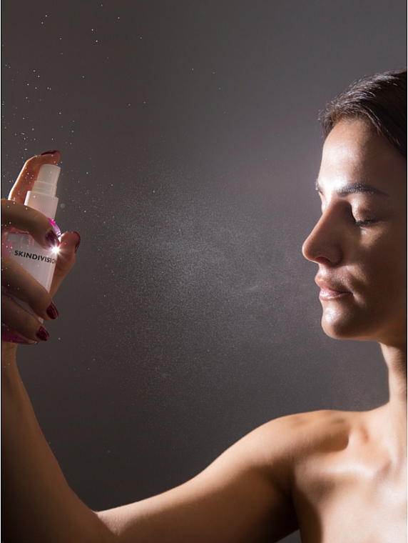 Beruhigender und feuchtigkeitsspendender Gesichtsnebel mit Bio Rosenwasser und Aloesaft - SkinDivision Face Rescue Mist — Bild N2