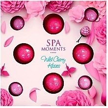 Badebomben-Set - Spa Monents Wild Cherry Kisses Set (Badebombe/4 x 30 g + Badebombe/4 x 20 g) — Bild N1