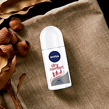 Deo Roll-on Antitranspirant - NIVEA Deodorant Dry Comfort Plus 48H Roll-On — Bild N2