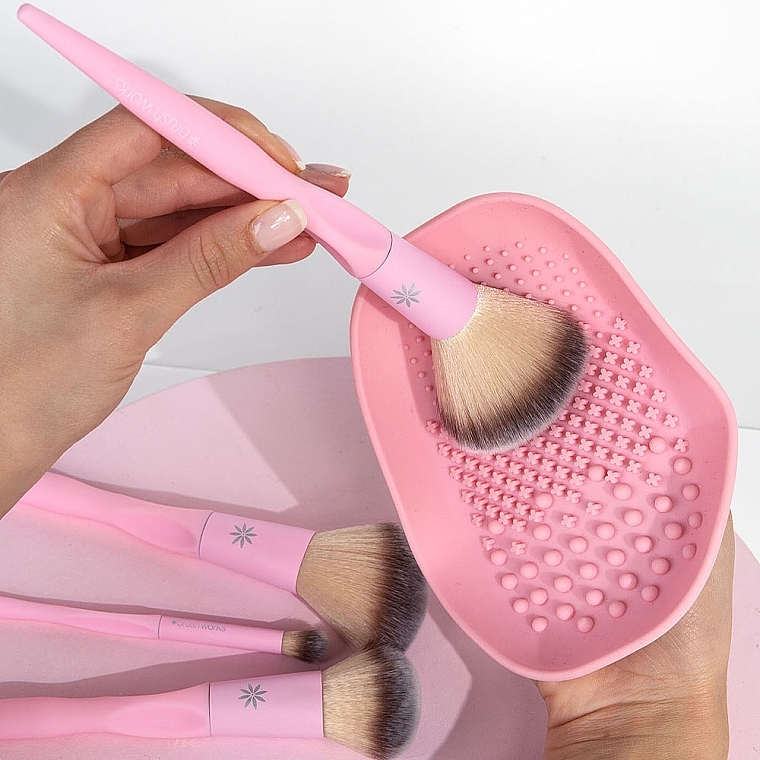 Reinigungs-Silikonpad für Make-up-Pinsel groß - Brushworks Makeup Brush Cleaner Tray  — Bild N7