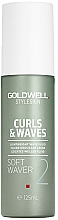 Düfte, Parfümerie und Kosmetik Leichtes feuchtigkeitsspendendes Fluid für lockiges und welliges Haar - Goldwell StyleSign Soft Waver Lightweight Wave Fluid