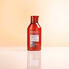 Conditioner für Feuchtigkeits- und Anti-Frizz-Kontrolle - Redken Frizz Dismiss Conditioner — Bild N3