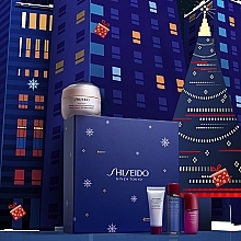Gesichtspflegeset - Shiseido Benefiance Enriched Holiday Kit (Gesichtscreme 50ml + Reinigungsschaum 15ml + Gesichtslotion 30ml + Gesichtskonzentrat 10ml) — Bild N3