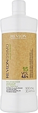 Pflegende vegane Haar-Oxidationscreme - Revlon Revlonissimo Color Sublime Mineral Oil Free Creme Developer 15 Vol 4.5%  — Bild N2
