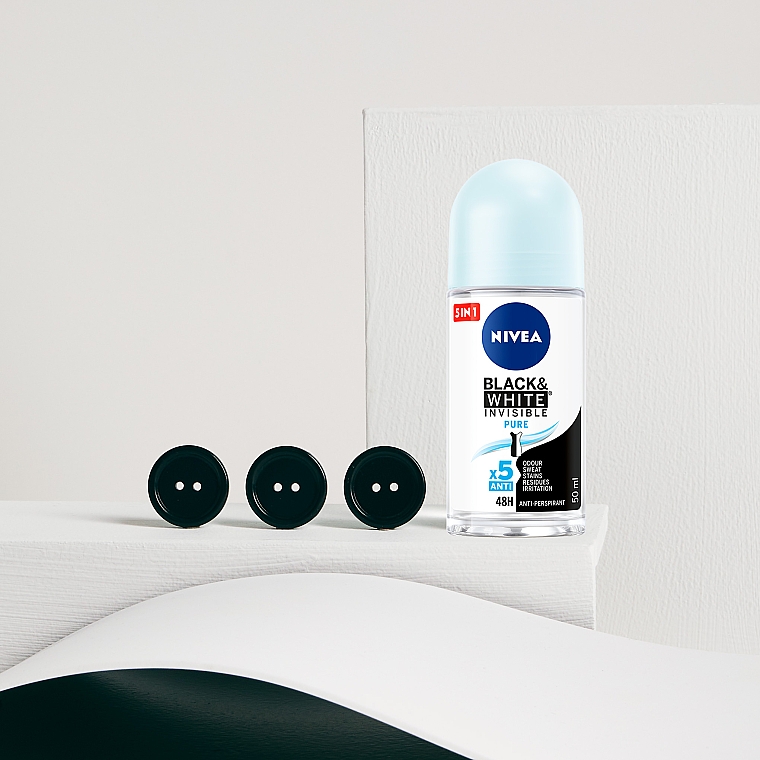Deo Roll-on Antitranspirant - NIVEA Black & White Invisible Female Deodorant Pure Roll-On — Foto N2