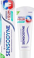 Zahnpasta Zahnfleischschutz mit Minzgeschmack - Sensodyne Sensitivity And Gum Caring Mint — Bild N1