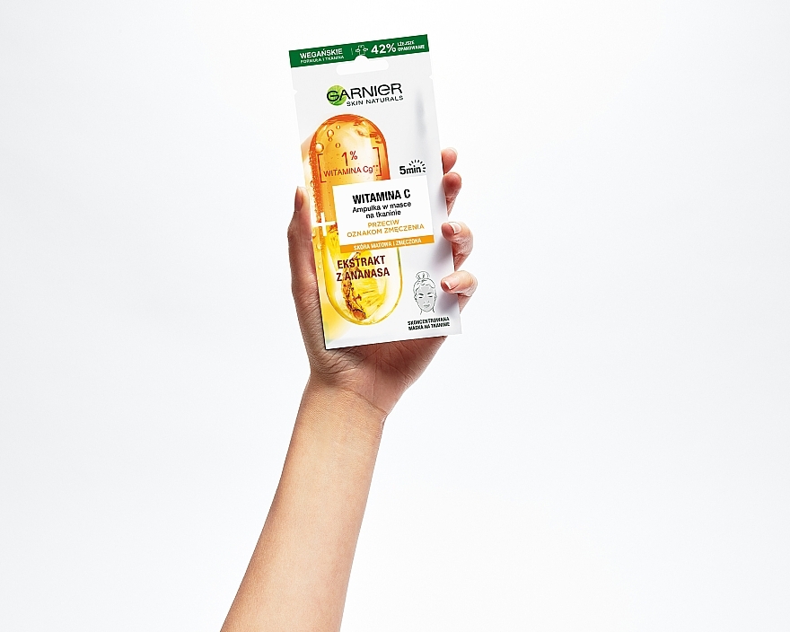 Feuchtigkeitsspendende Tuchmaske für das Gesicht mit Vitamin C und Ananasextrakt - Garnier Skin Naturals — Bild N6