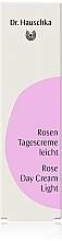 Leichte Tagescreme mit Rosenblütenextrakt - Dr. Hauschka Rose Day Cream Light — Bild N2