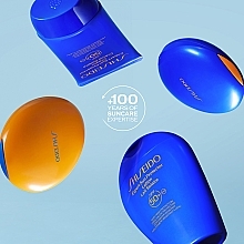 Sonnenschutz-Foundation - Shiseido Tanning Compact Foundation SPF10  — Bild N6