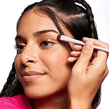 Lidschattenpinsel - Essence Eyeshadow Brush — Bild N8