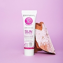 Sonnenschutzcreme SPF30 - Dhyvana Raspberrry Oil & Hyaluronic Acid SUN Mineral Anti-Aging Cream — Bild N3