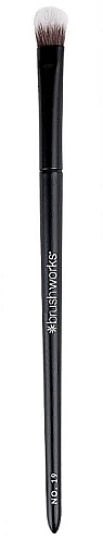 Augenpinsel zum Verblenden №19  - Brushworks Crease Blending Eye Brush  — Bild N1