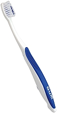 Kieferorthopädische Zahnbürste mittel blau - G.U.M Orthodontic — Bild N1