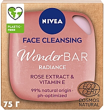 Natürlicher Gesichtsreiniger mit Rosenextrakt und Vitamin E - Nivea WonderBar Radiance Face Cleansing — Bild N1