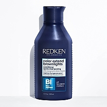 Haarspülung gegen Gelbstich - Redken Color Extend Brownlights Conditioner — Bild N2