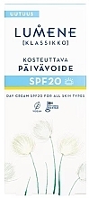 Feuchtigkeitsspendende Tagescreme - Lumene Klassikko Day Cream Spf20 — Bild N2