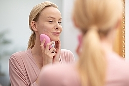 Reinigende Ultraschall-Massagebürste für das Gesicht hellrosa - Garett Beauty Clean Soft Pink — Bild N2