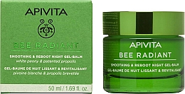 Düfte, Parfümerie und Kosmetik Glättender Nachtgel-Balsam mit weißer Pfingstrose und Propolis - Apivita Bee Radiant Smoothing & Reboot Night Gel-Balm