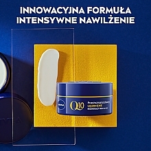 Feuchtigkeitsspendende Anti-Falten-Nachtcreme für alle Hauttypen - NIVEA Visage Q10 Plus Night Cream — Bild N4