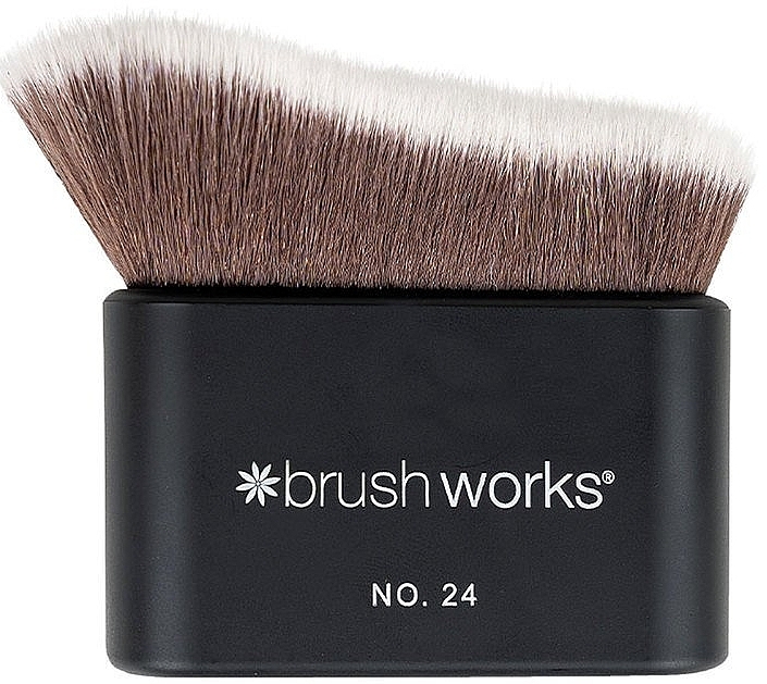 Augenpinsel zum Verblenden №24 - Brushworks Blending Face & Body Brush  — Bild N1