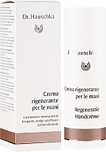 Düfte, Parfümerie und Kosmetik Intensiv regenerierender und pflegender Handbalsam - Dr. Hauschka Regeneration Hand Cream