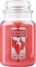 Duftkerze im Glas Weiße Erdbeere Bellini - Yankee Candle White Strawberry Bellini — Bild N1
