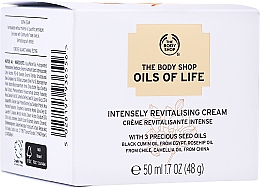Revitalisierende Tagescreme für reife Haut mit Samenölen - The Body Shop Oils of Life Intensely Revitalising Cream — Bild N2