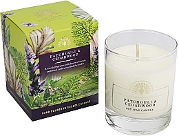 Duftkerze - The English Soap Company Patchouli and Cedarwood Scented Candle — Bild N2