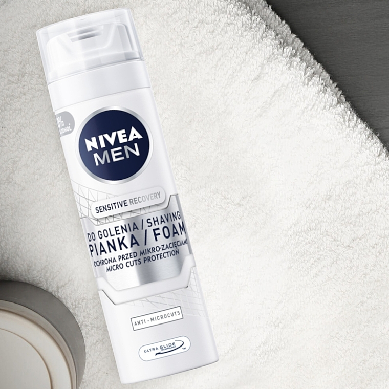 NIVEA MEN Sensitive Premium (Duschgel 250ml + Deo Roll-on 50ml + After Shave Balsam 100ml + Rasierschaum 200ml) - Körperpflegeset — Bild N10