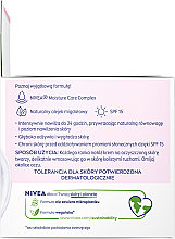 Pflegende Tagescreme für trockene und empfindliche Haut - Nivea Moisturizing Day Cream Nourishing For Dry And Sensitive Skin — Bild N4
