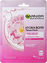 Feuchtigkeitsspendende Tuchmaske für das Gesicht mit Sakura und Hyaluronsäure - Garnier Moisture Bomb Sakura Hydrating Face Sheet Mask — Bild N1