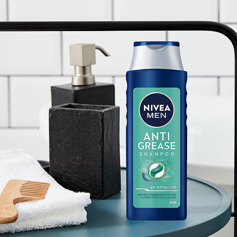 Shampoo für fettiges Haar mit Salbei - Nivea Men Anti Grease Shampoo — Bild N3