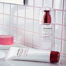 Gesichtsreinigungsschaum - Shiseido Clarifying Cleansing Foam — Bild N4