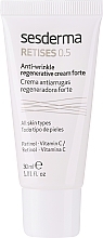 Regenerierende Anti-Falten Gesichtscreme mit Retinol und Vitamin C - SesDerma Laboratories Retises 0.50% Antiwrinkle Regenerative Cream Forte — Bild N1