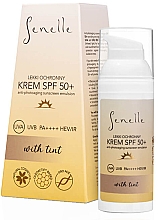 Düfte, Parfümerie und Kosmetik Leichte schützende Gesichtscreme mit Pigment - Senelle Light Protective Face Cream With Tint SPF 50+