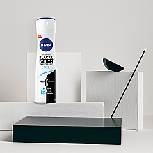 Deo Spray Antitranspirant - NIVEA Black & White Invisible Pure Fashion Edition 48H Protection — Bild N3