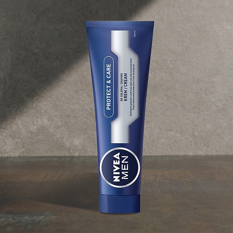 Schützende und pflegende Rasiercreme mit Aloe Vera - NIVEA MEN Protect & Care Shaving Cream — Bild N2