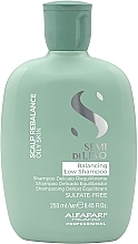 Düfte, Parfümerie und Kosmetik Seboregulierendes Shampoo mit Leinsamenextrakt für fettige Kopfhaut - Alfaparf Semi Di Lino Scalp Rebalance Balancing Low Shampoo