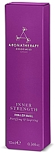 Beruhigendes Roll-on für den Körper mit Muskatellersalbei-, Patschuli-, Kardamom-, Weihrauch- und Bitterorangenöl - Aromatherapy Associates Inner Strength Roller Ball — Bild N3